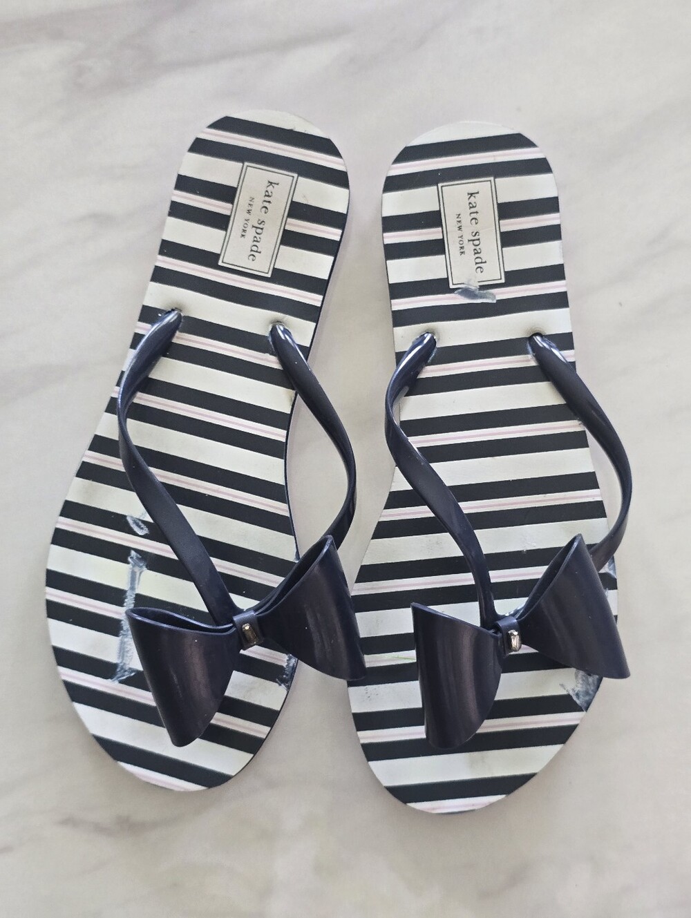 Kate Spade New York Bow Flip Flops 9-10 Navy Striped Pink White Sandals Preppy
